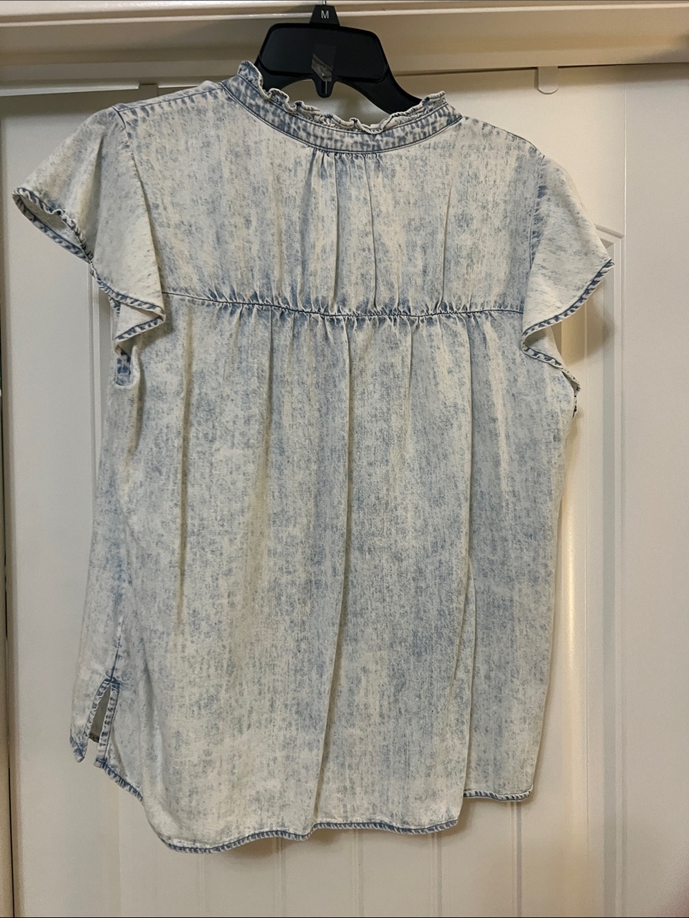 Rails Light Blue Washed Button-Front Ruffle Neck Top - Picture 4 of 5